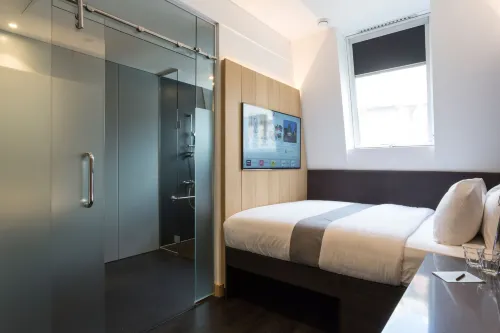 The Z Hotel Tottenham Court Road Photos
