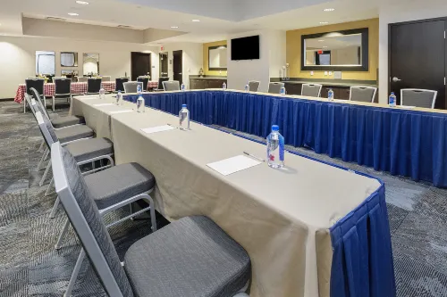Hampton Inn & Suites West Morgantown University Towne Centre Business Facilities Photos