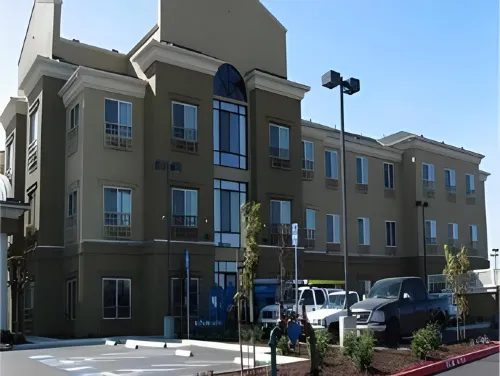 Holiday Inn Express & Suites Salinas Extérieur Photos