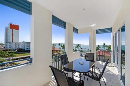 Madison Ocean Breeze Apartments Public Areas Photos