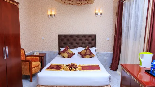 Easy Hotel Kenya Photos