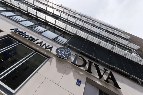 Elaya Hotel Munich City Exterior Photos