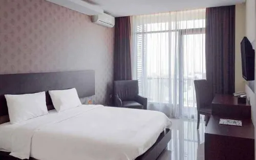 Balcony Hotel Sukabumi Kamar Photos