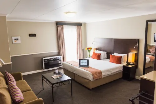 Mercure Johannesburg Bedfordview Hotel Rooms Photos
