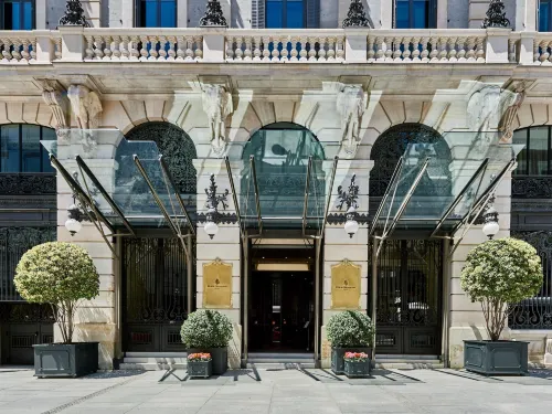 Four Seasons Hotel Madrid Da non perdere Photos