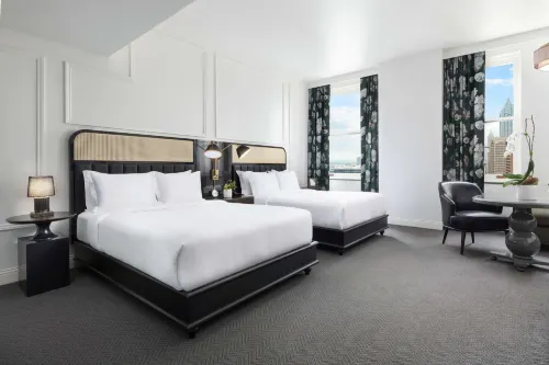 The Candler Hotel Atlanta, Curio Collection by Hilton Zimmer Photos