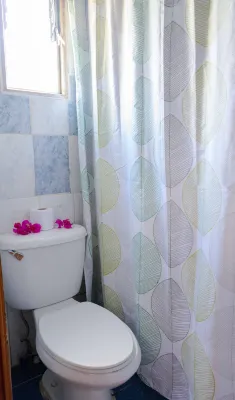 Kaimana Inn Rapa Nui Kamar Photos