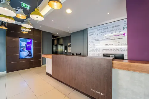 Premier Inn Nürnberg City Centre Hotel Öffentliche Flächen Photos