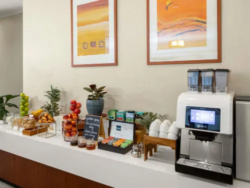 The Sydney Boulevard Hotel Makanan Photos