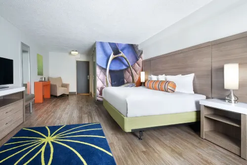 Hotel Indigo Cleveland-Beachwood Photos