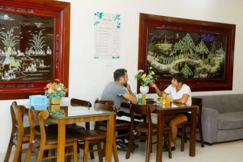 Luxury Airport Hotel Travel Dining Photos