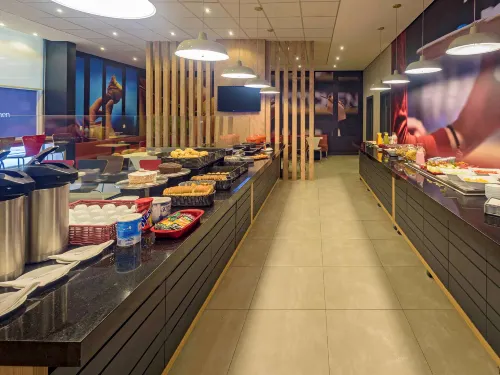 Ibis Jacarei Dining Photos
