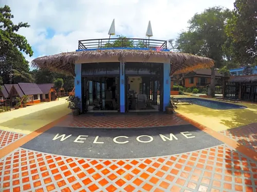 Phi Phi Long Beach Resort & Villa Public Areas Photos