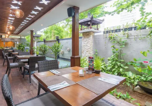 Grand Whiz Hotel Nusa Dua Bali Питание Photos