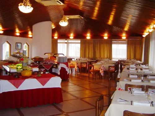 Ozadi Tavira Hotel Ristorazione Photos