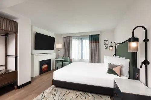Pennyweight Hotel Boston, Curio Collection by Hilton Utvalt Photos