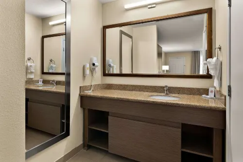 Comfort Inn & Suites Sequoia Kings Canyon Chambres Photos