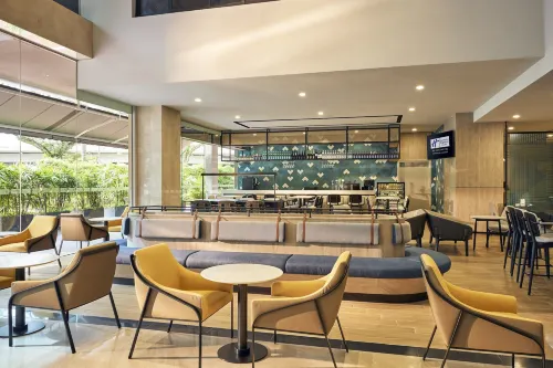 Holiday Inn Express Bali Sunset Road Public Areas Photos