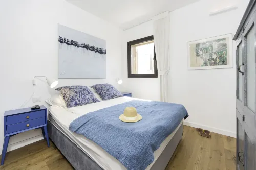 Seaside Escape with Blissful Balcony and Mamad by Sea N' Rent Chambres Photos