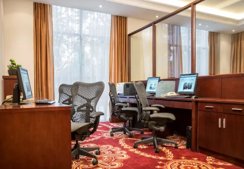 Hilton Garden Inn Hanoi Photos