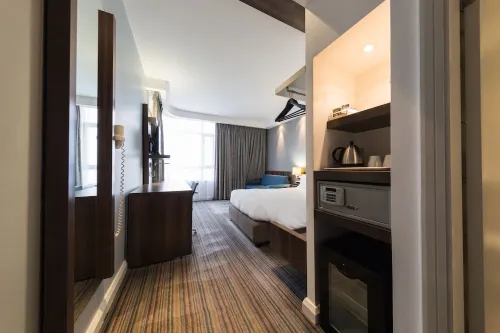 Holiday Inn Express Durban - Umhlanga Zimmer Photos