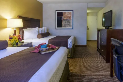 Best Western Plus Carriage Inn Photos