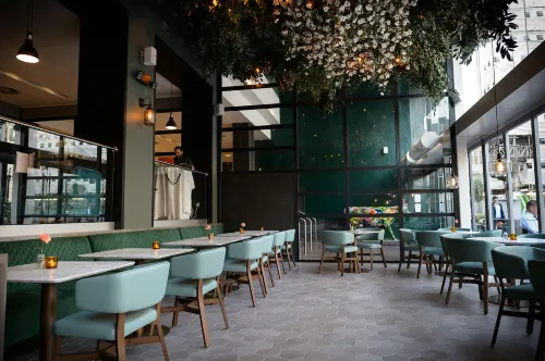 Apex City of London Hotel Restauration Photos