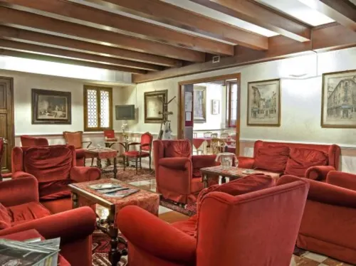 Hotel La Fenice et des Artistes Public Areas Photos