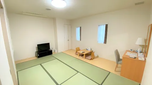 Smile Hotel Kitaasaka Kamar Photos