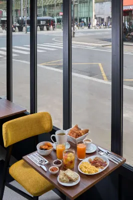 Timhotel Paris Gare du Nord Restauration Photos