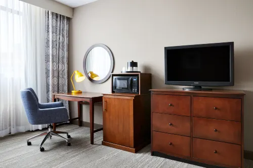 Hampton Inn & Suites Chicago/Mt. Prospect Rooms Photos