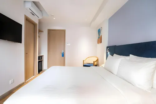 Jovia Hotel Rooms Photos