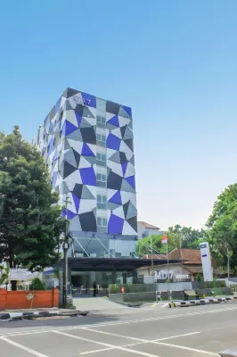 MD7 Hotel Cirebon Dekat Hotel Photos