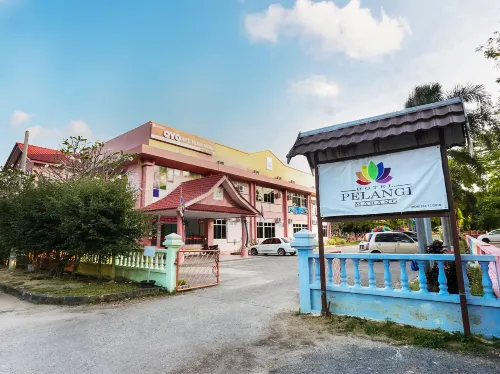 Super OYO 89640 Hotel Pelangi Marang Extérieur Photos