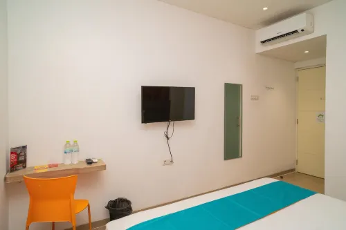 Sans Hotel Kupang Indah Surabaya Kamar Photos