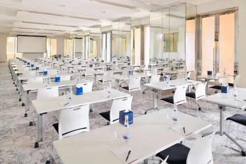 Arjaan by Rotana Dubai Media City Business Facilities Photos