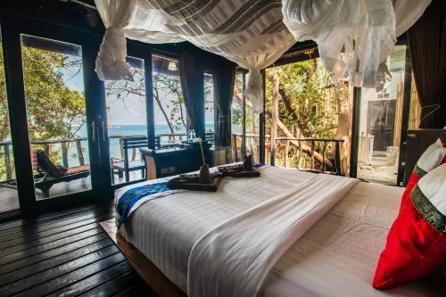 Taatoh Seaview Resort Photos