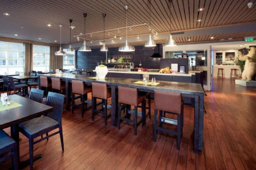 Home Hotel with Restauration Photos