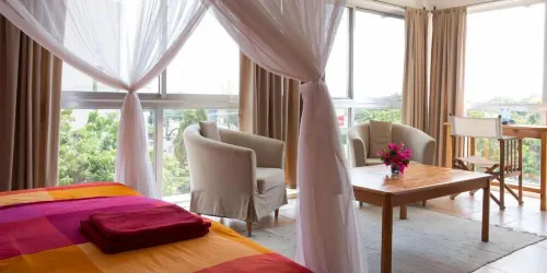 Q-Bar & Guesthouse Featured Photos