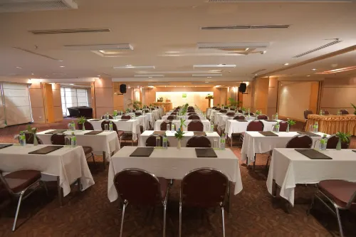 The Seasons Pattaya Business Facilities Photos