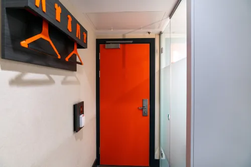easyHotel Liverpool Public Areas Photos