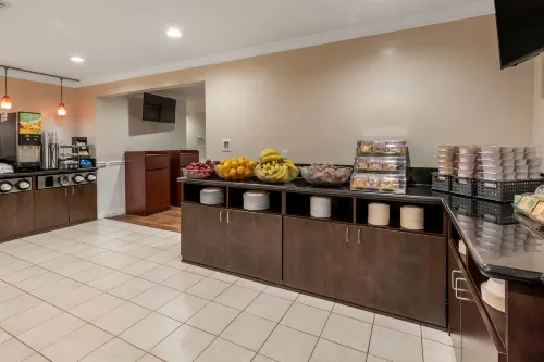 Best Western Plus South Bay Hotel Dining Photos