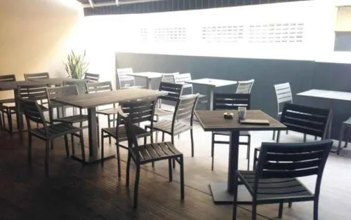 Amrise Hotel Kitchener Dining Photos