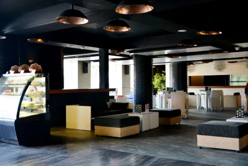 Ramada by Wyndham Bali Sunset Road Kuta Public Areas Photos