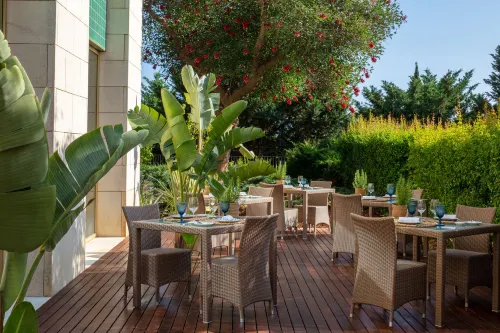 Victoria Golf Resort and Spa Managed by Accor Restauration Photos