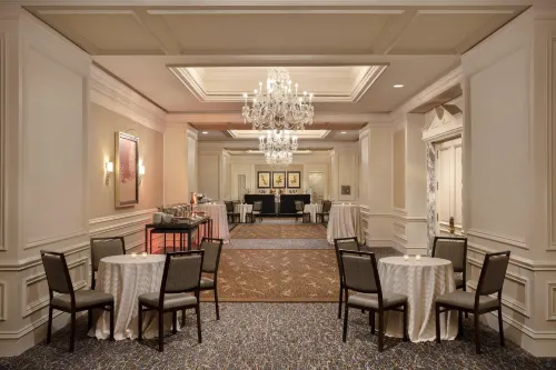 The Westin Philadelphia Restauration Photos