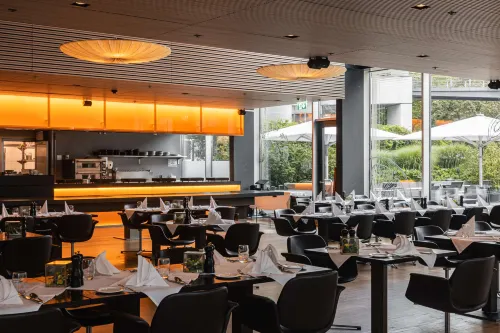 Radisson Blu Hotel, Lucerne Dining Photos