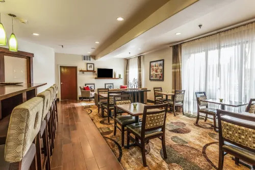 Hampton Inn Colorado Springs-Airport Ristorazione Photos