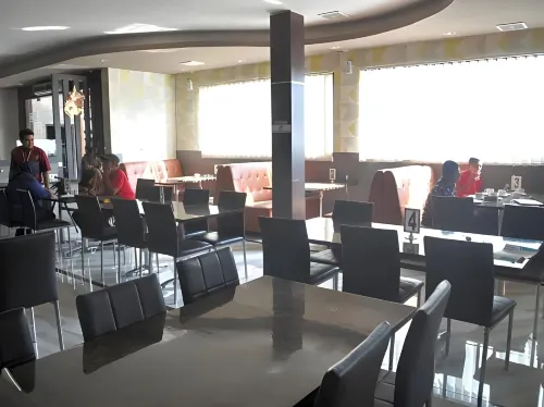 Grand Krakatau Hotel Serang Ristorazione Photos