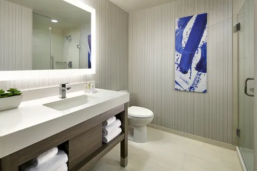 Hilton Garden Inn San Diego Downtown/Bayside Kamar Photos